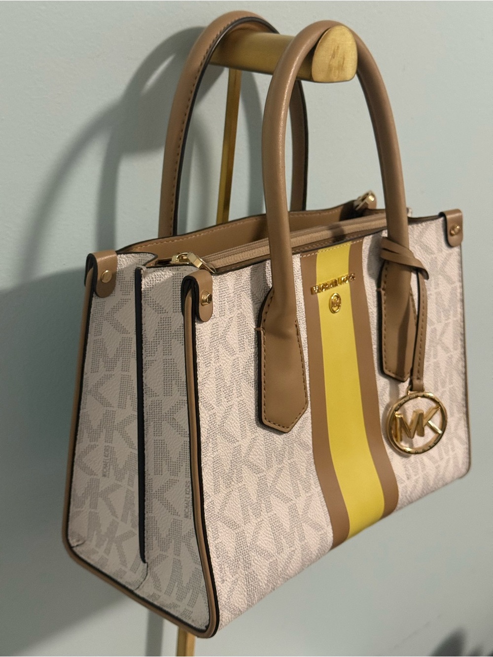Michael Kors Beige and Yellow Stripe Satchel Handbag with Crossbody & bag charm! - Picture 2 of 15